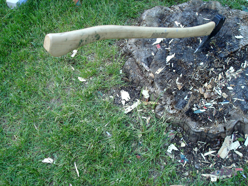 round 8 axe