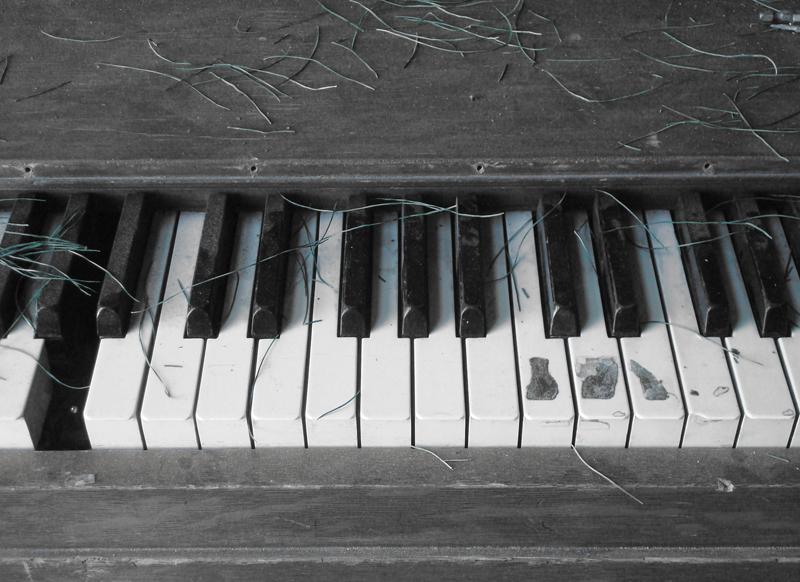 vesper piano